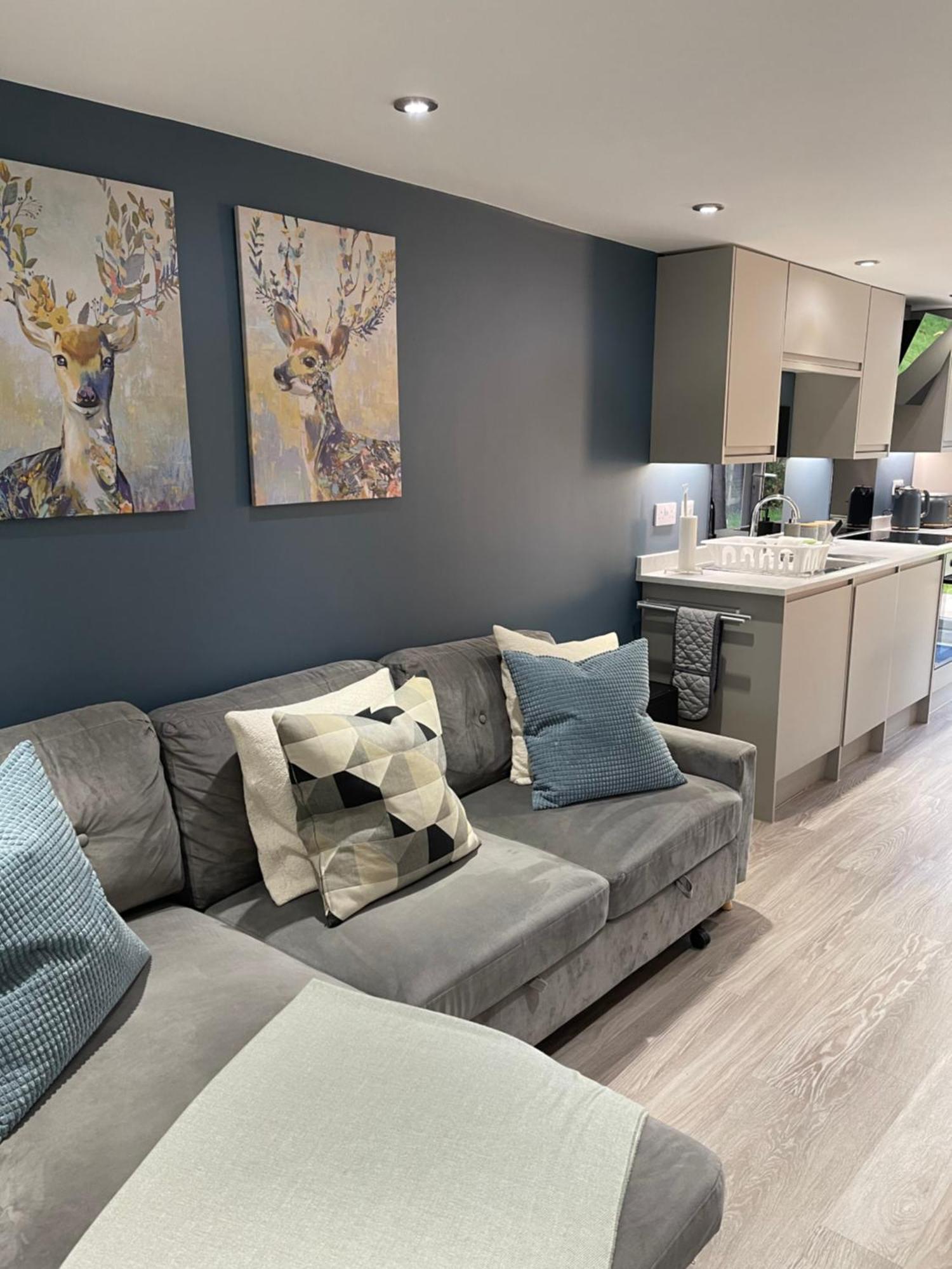 One Bedroom Apartment, Driveway, Bracknell Centre Dış mekan fotoğraf